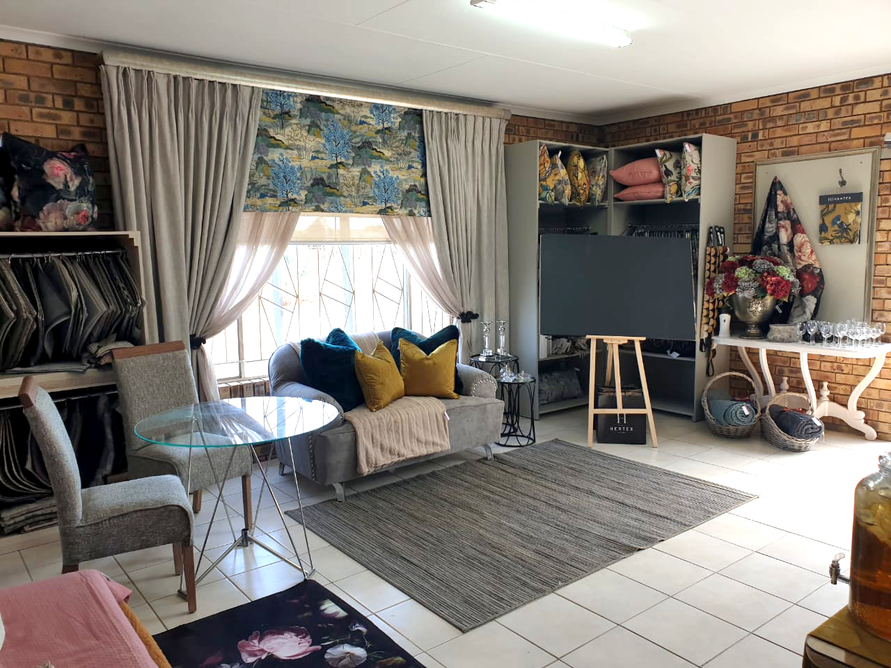 Idne_Showroom